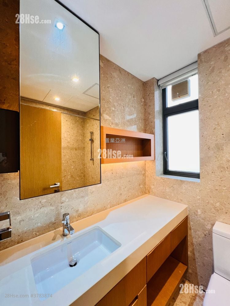 Soho 189 Rental 3 Bedrooms , 2 Bathrooms 850 ft²