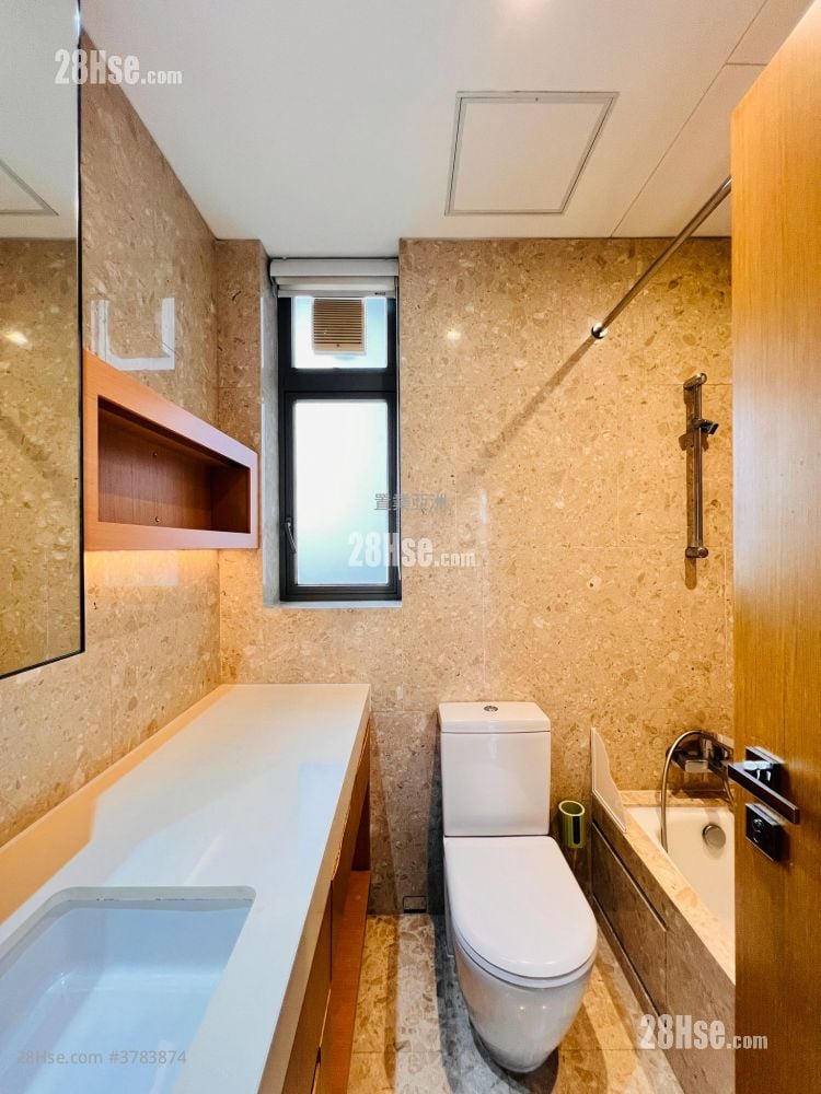 Soho 189 Rental 3 Bedrooms , 2 Bathrooms 850 ft²