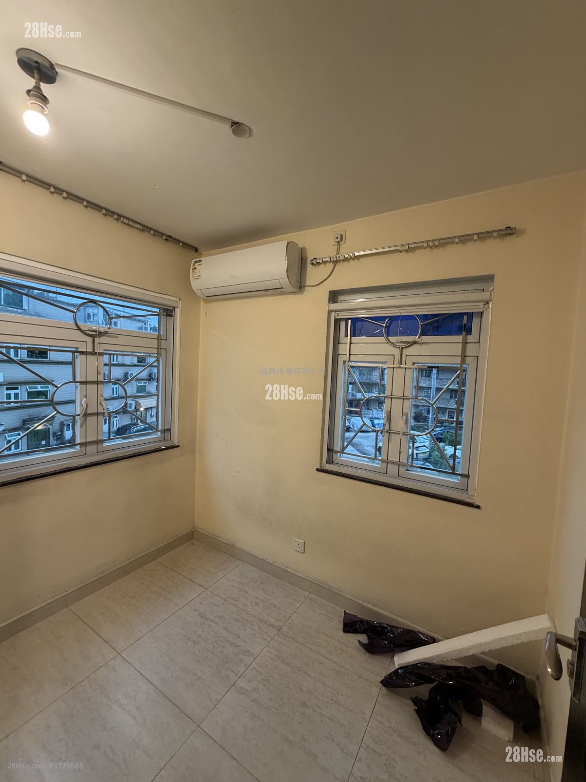 Village Sell 3 Bedrooms , 1 Bathroom 700 ft²