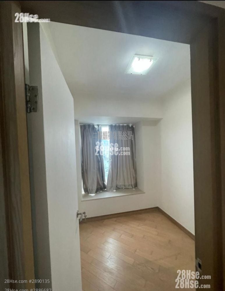 Florient Rise Rental 3 Bedrooms , 1 Bathroom 819 ft²