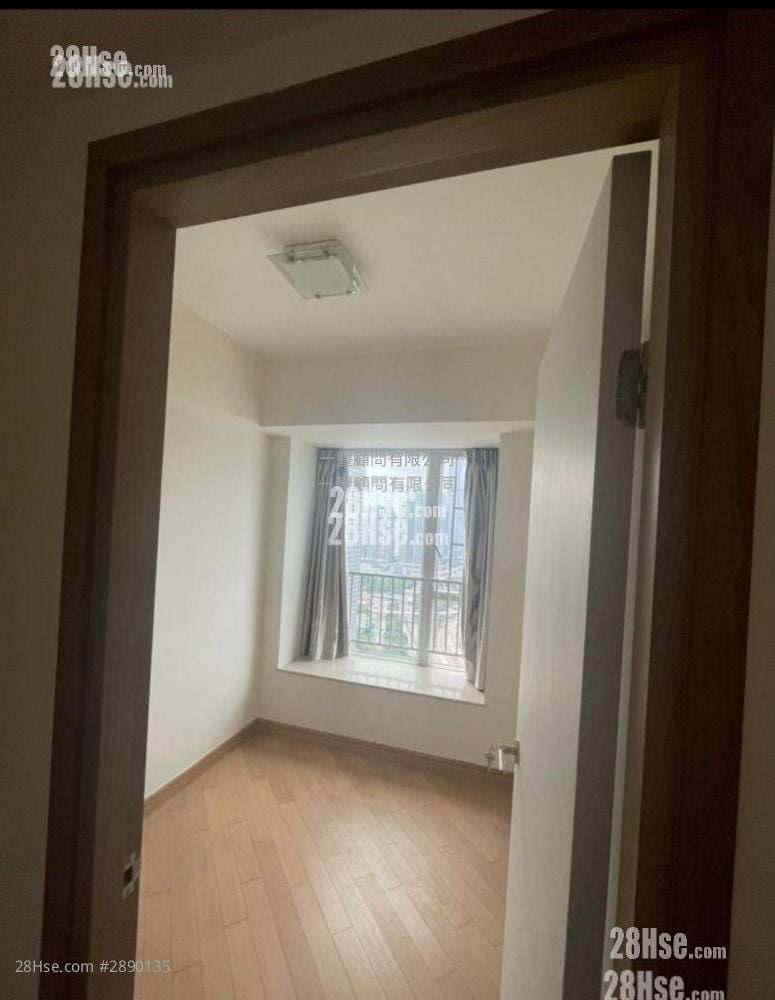 Florient Rise Rental 3 Bedrooms , 1 Bathroom 819 ft²