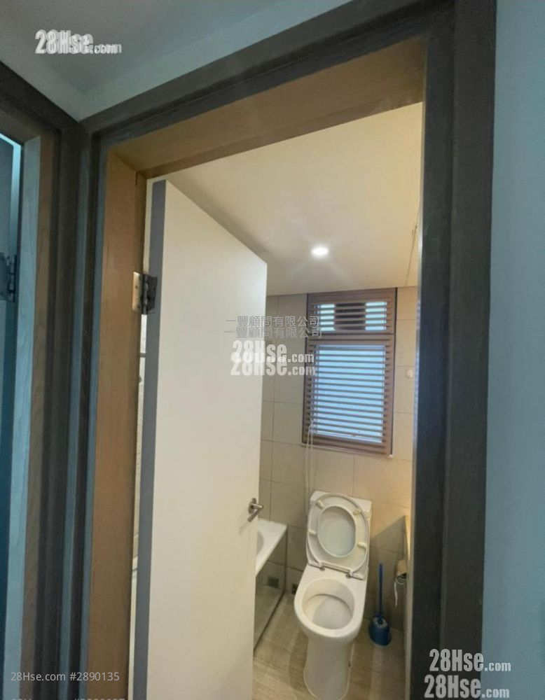 Florient Rise Rental 3 Bedrooms , 1 Bathroom 819 ft²