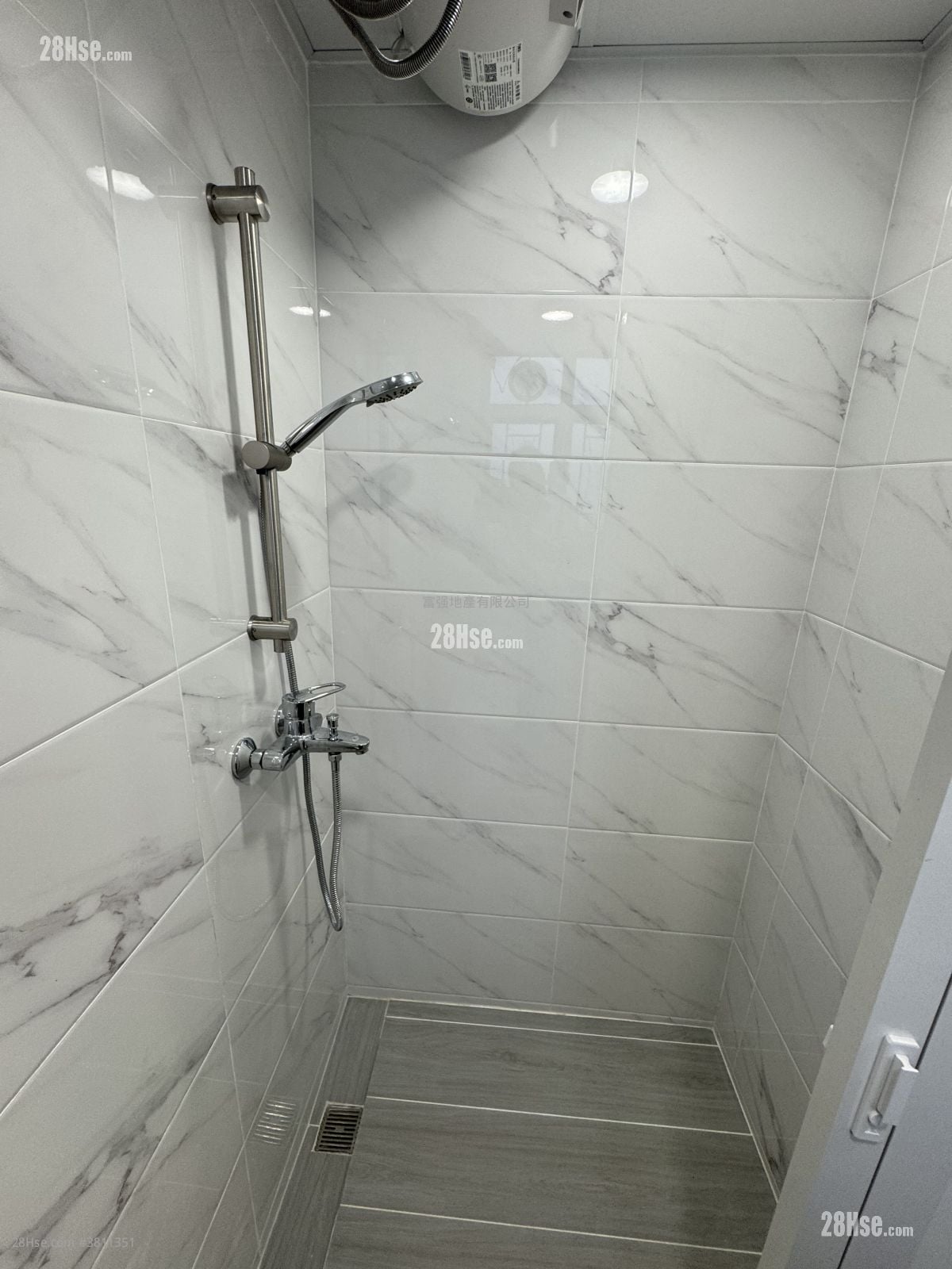 单幢楼房 租盘 2 房 , 1 浴室 350 平方尺