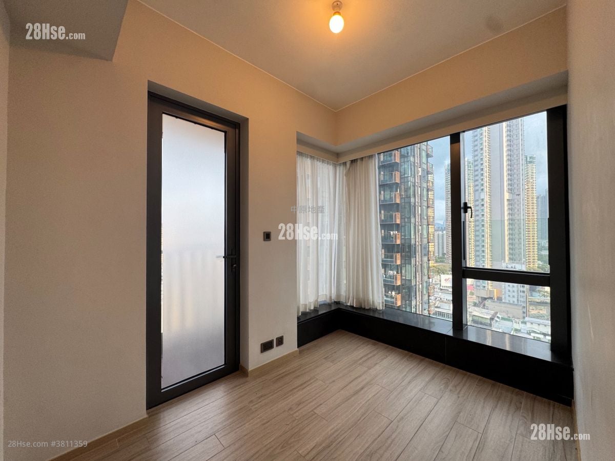 Cetus Square Mile Rental 417 ft²