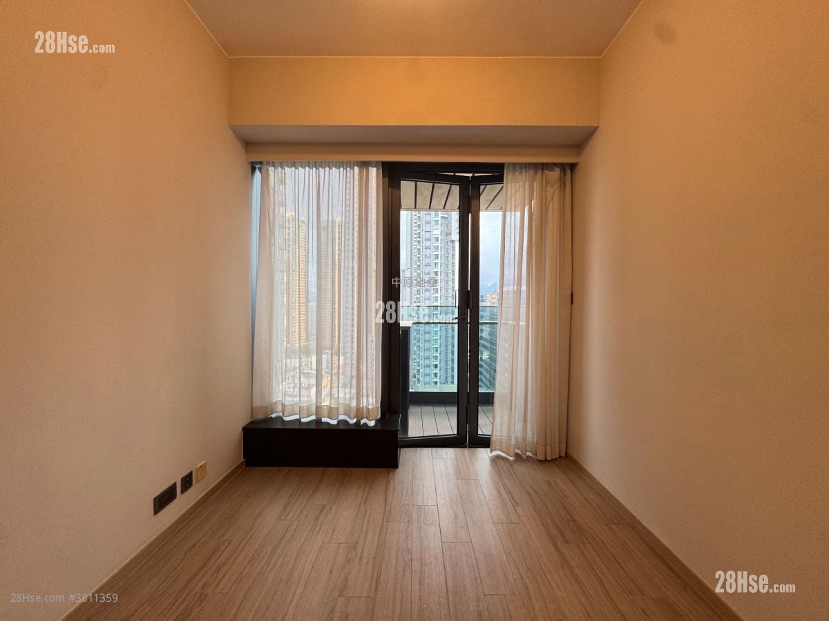 Cetus Square Mile Rental 417 ft²