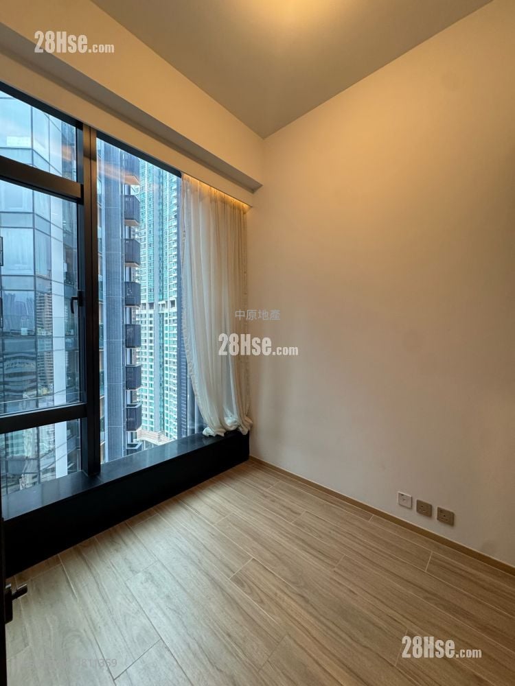 Cetus Square Mile Rental 417 ft²