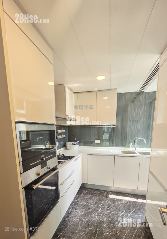 The Riverpark Sell 4 Bedrooms , 2 Bathrooms 1,168 ft²