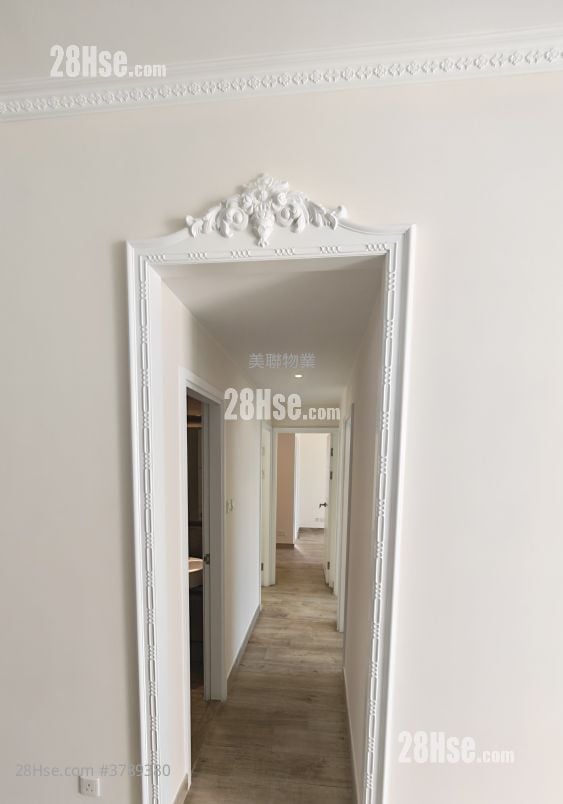 The Riverpark Sell 4 Bedrooms , 2 Bathrooms 1,168 ft²