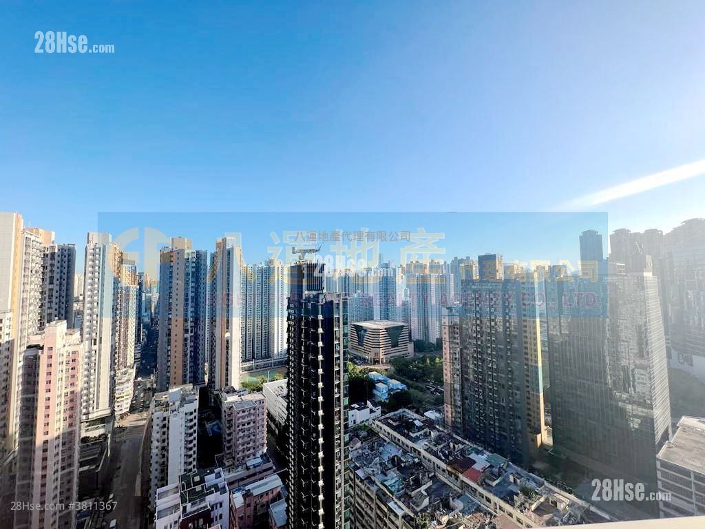 One New York Sell 1 Bedroom , 1 Bathroom 242 ft²