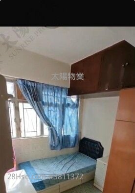 Cheong Shing Court Sell 3 Bedrooms 445 ft²