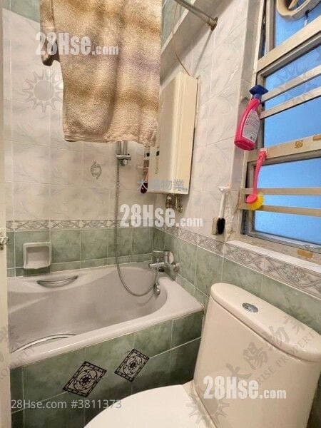Whampoa Garden Sell 3 Bedrooms 797 ft²