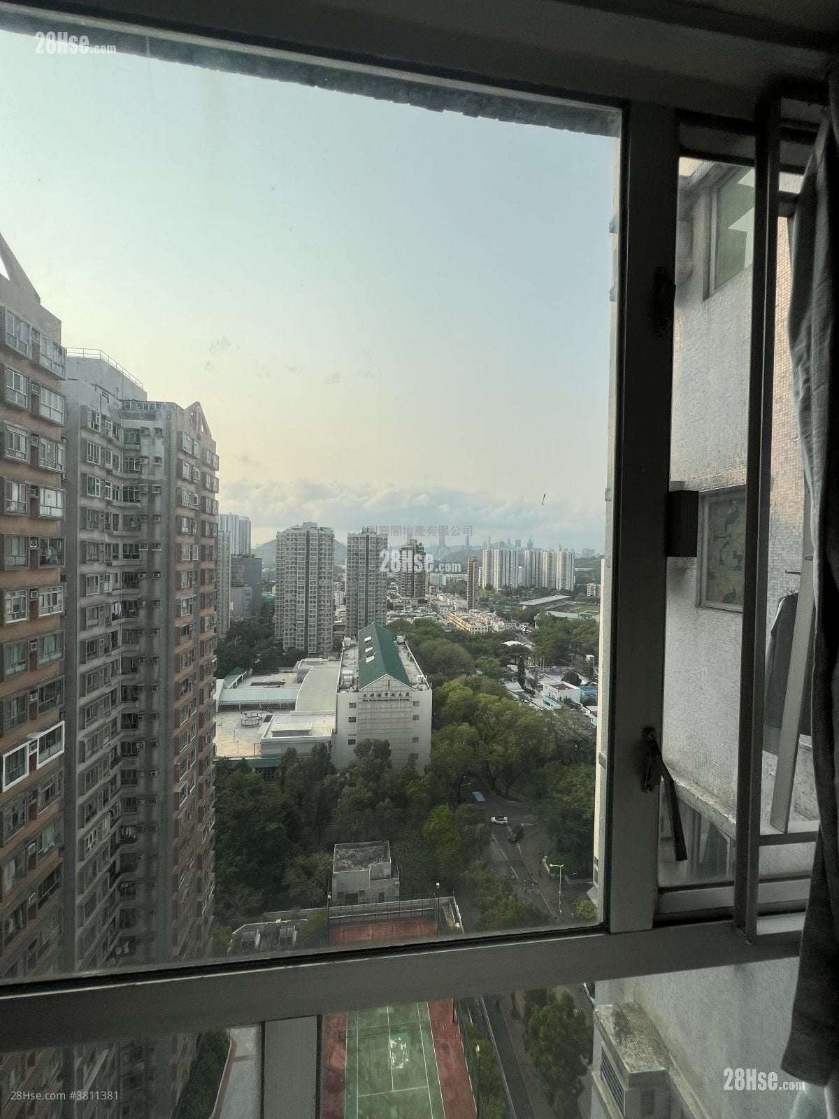 Sheungshui Town Center Sell 2 Bedrooms 401 ft²