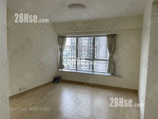 Uptown Plaza Sell 2 Bedrooms , 1 Bathroom 489 ft²