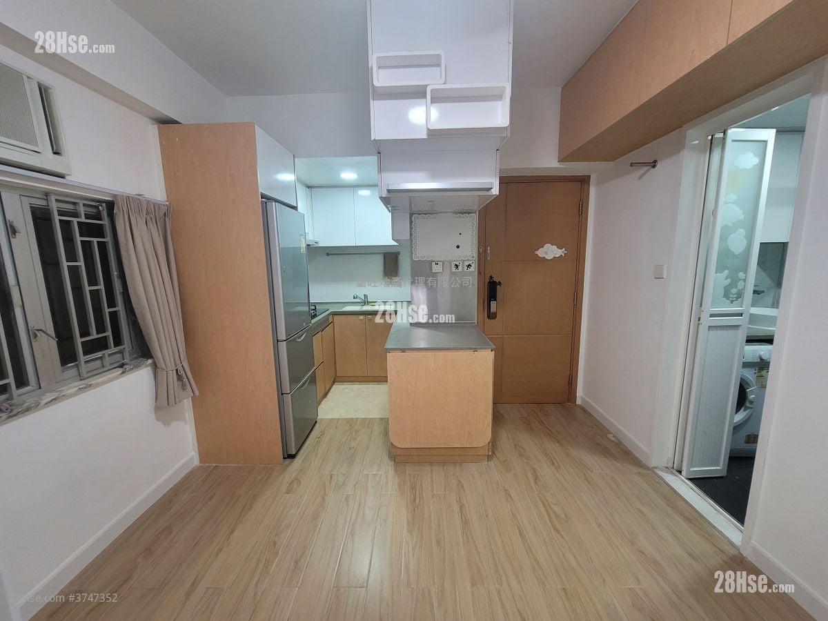 鸿威大厦 售盘 2 房 , 1 浴室 306 平方尺