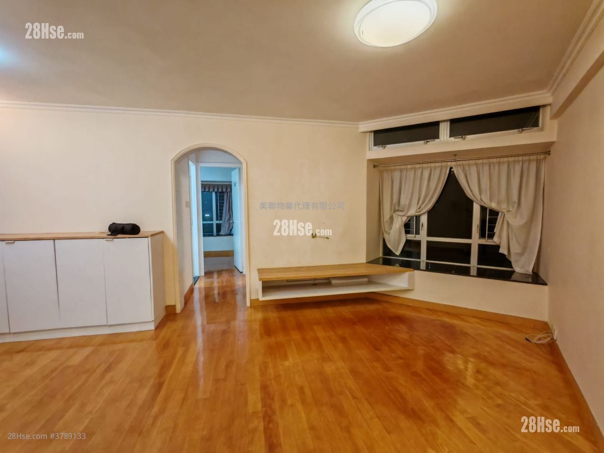 Laguna City Rental 2 Bedrooms , 1 Bathroom 522 ft²