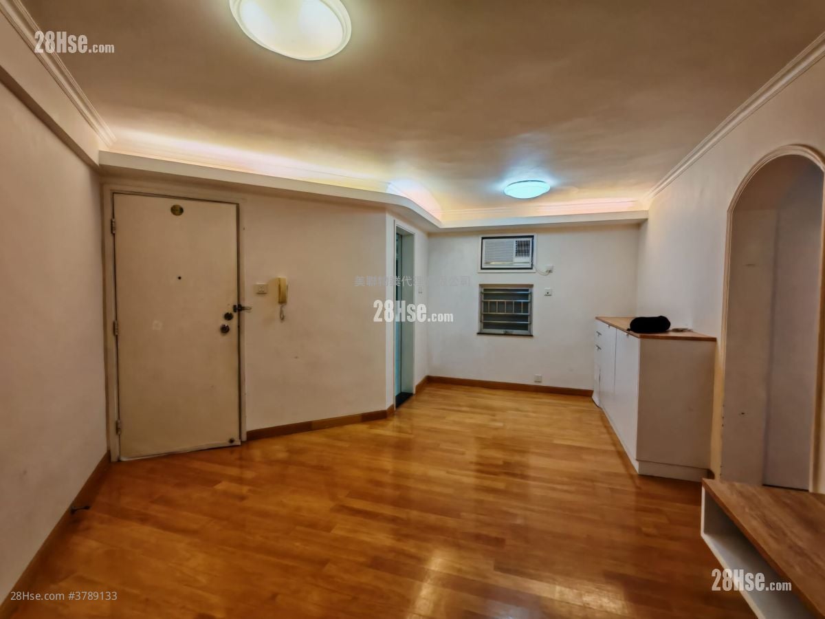 Laguna City Rental 2 Bedrooms , 1 Bathroom 522 ft²