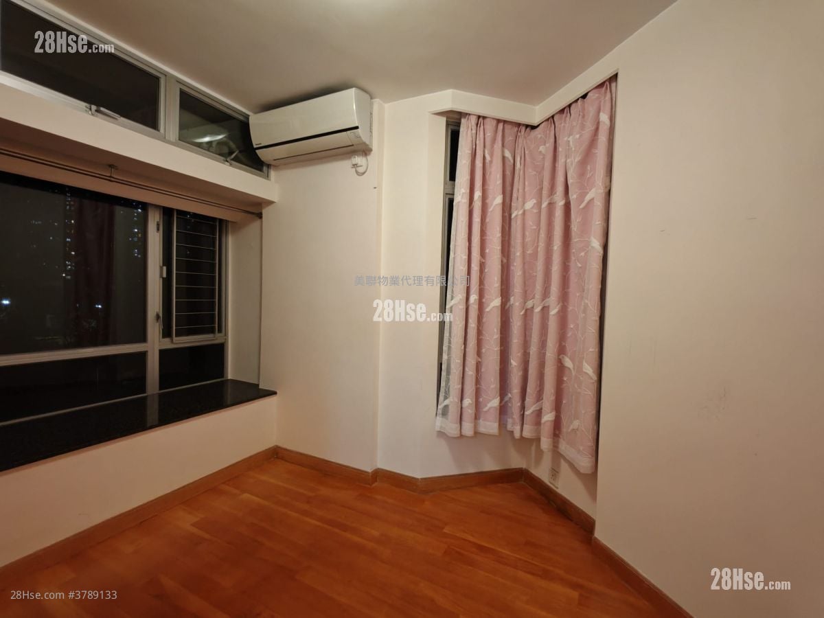 Laguna City Rental 2 Bedrooms , 1 Bathroom 522 ft²