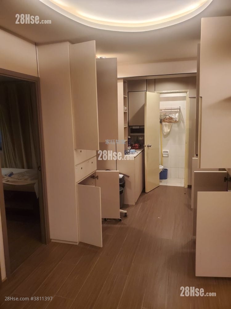 Kwong On Bank Branch Building Rental 5+ Bedrooms , 5+ Toilets