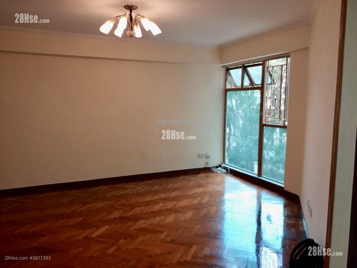 新峰花园 售盘 2 房 582 平方尺