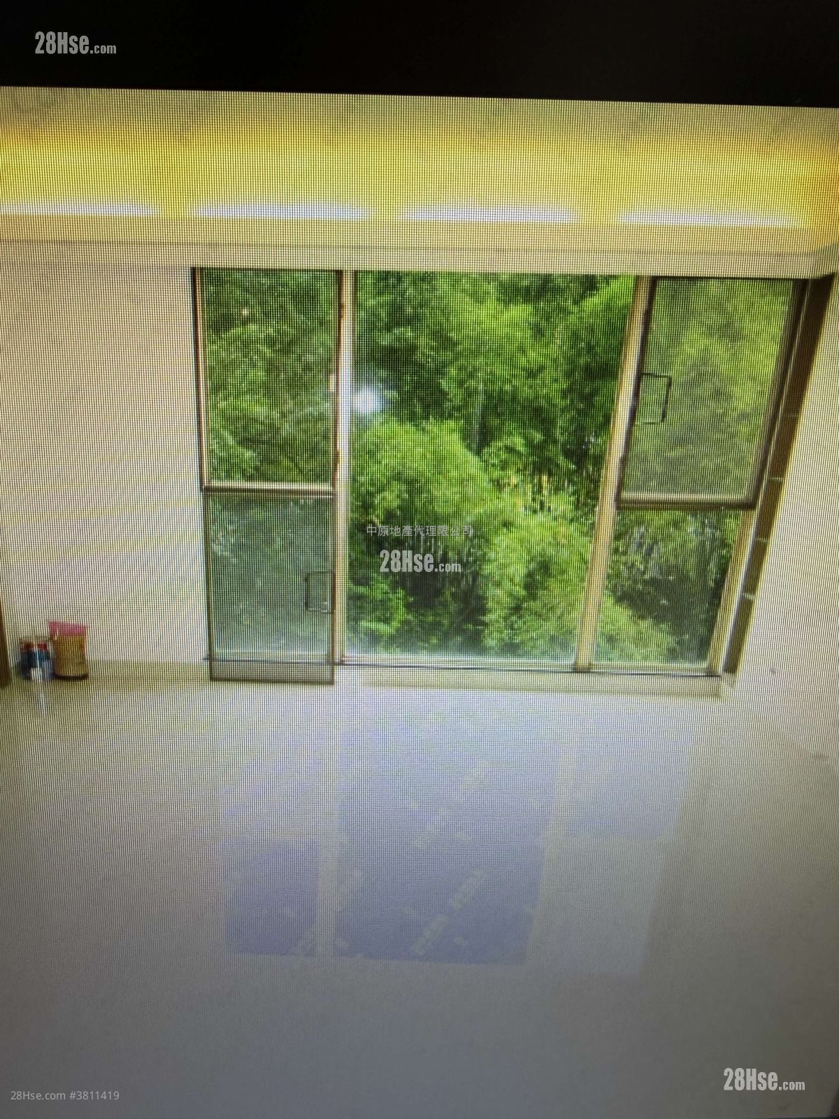 新峰花园 售盘 3 房 , 2 浴室 933 平方尺