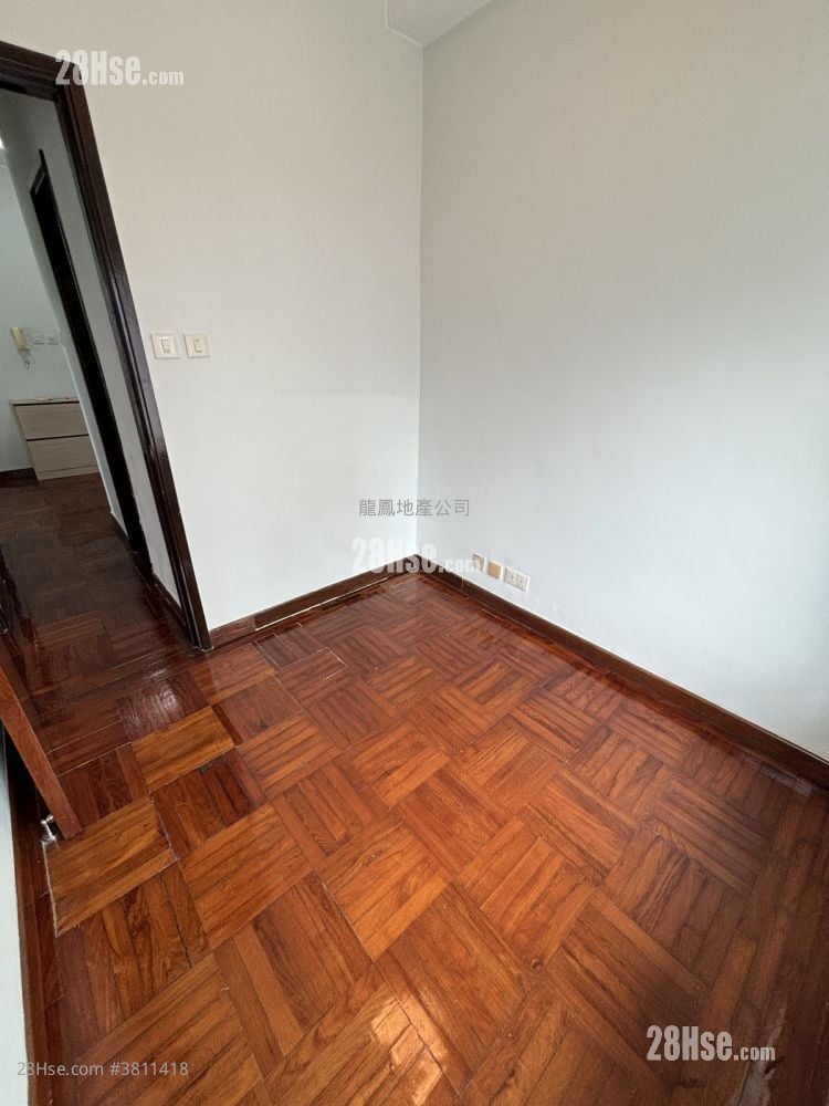 Flourish Mansion Rental 2 Bedrooms , 1 Bathroom 405 ft²