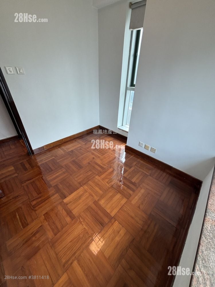 Flourish Mansion Rental 2 Bedrooms , 1 Bathroom 405 ft²