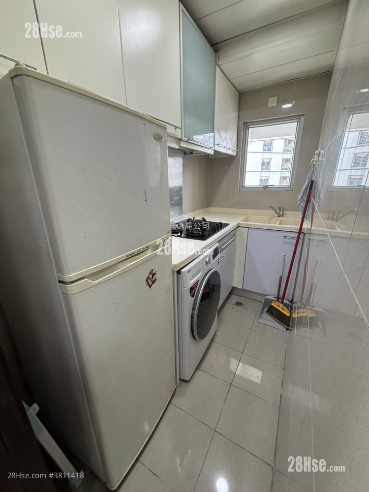 Flourish Mansion Rental 2 Bedrooms , 1 Bathroom 405 ft²