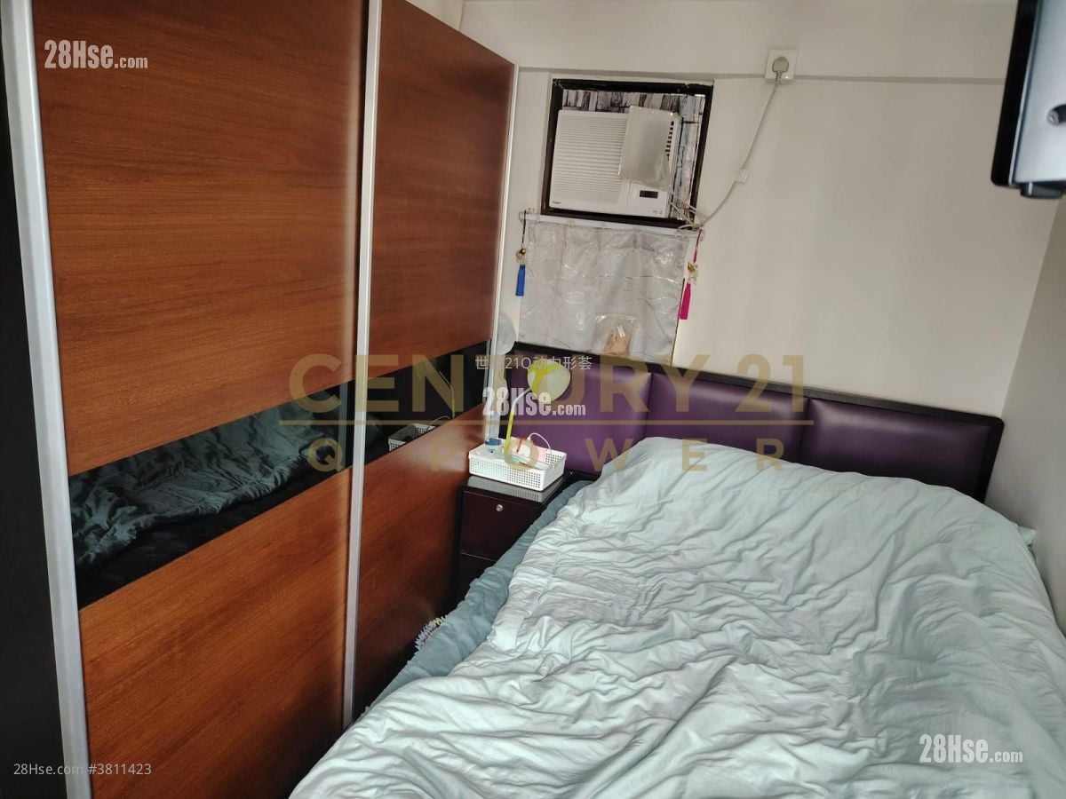 Perfect Mount Gardens Sell 2 Bedrooms , 1 Bathroom 450 ft²