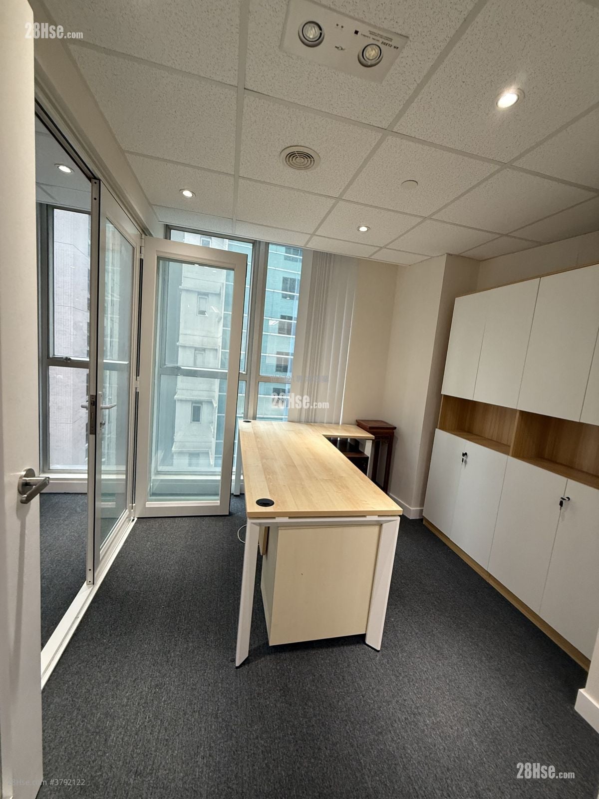 威灵顿街128号 租盘 3 房