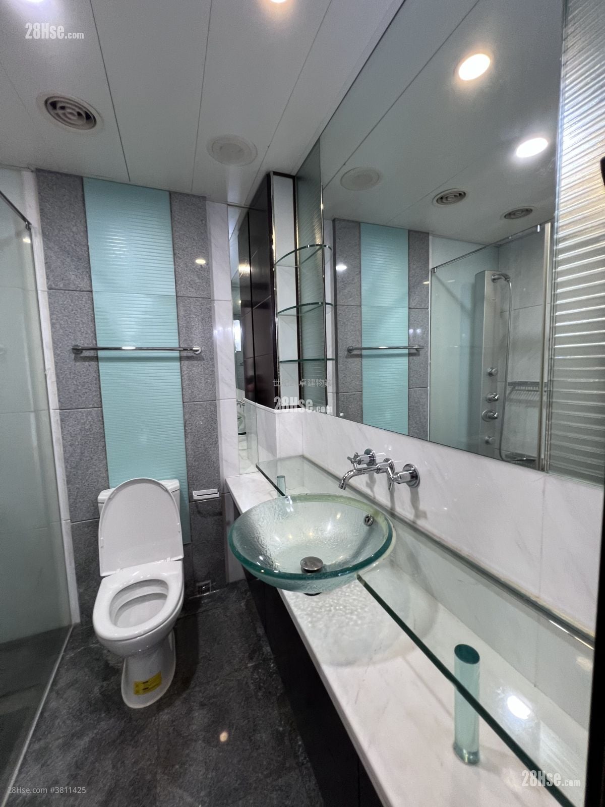 The Harbourside Rental 4 Bedrooms , 4 Bathrooms 2,334 ft²