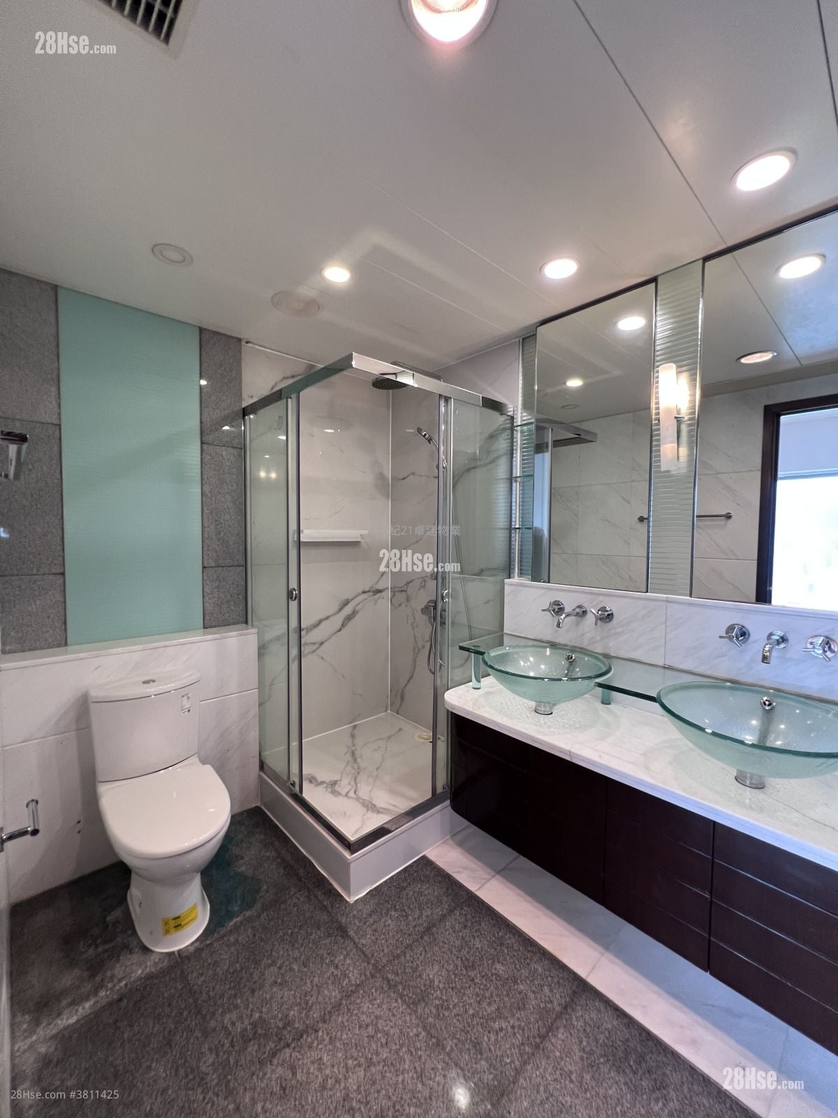 The Harbourside Rental 4 Bedrooms , 4 Bathrooms 2,334 ft²