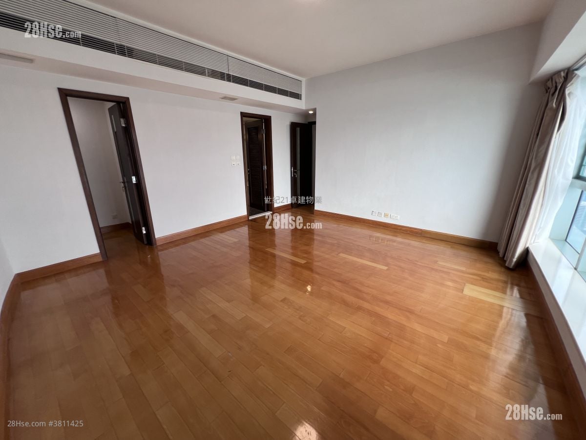 The Harbourside Rental 4 Bedrooms , 4 Bathrooms 2,334 ft²