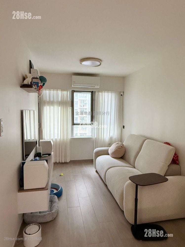 Kai Chuen Court Sell 2 Bedrooms , 1 Bathroom 441 ft²