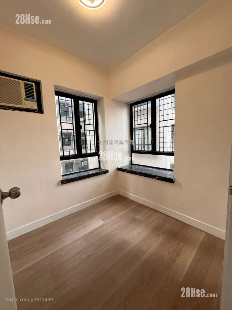 Wing Kwong St  Wing Fai  Rental 2 Bedrooms , 1 Bathroom 321 ft²