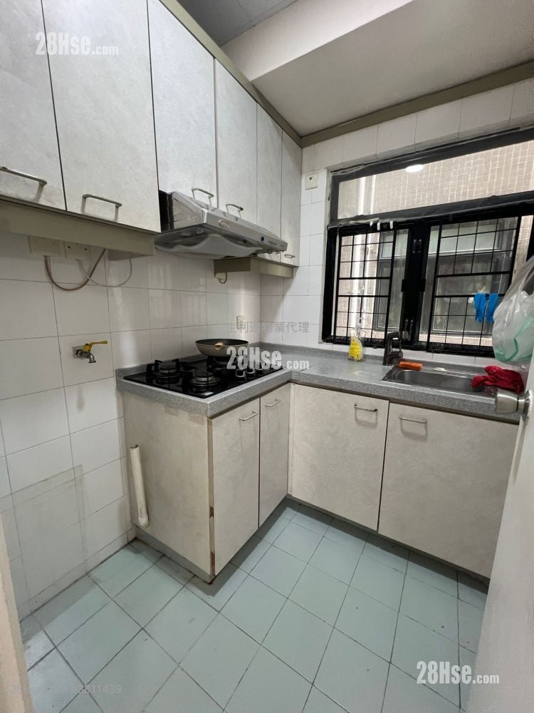 Wing Kwong St  Wing Fai  Rental 2 Bedrooms , 1 Bathroom 321 ft²