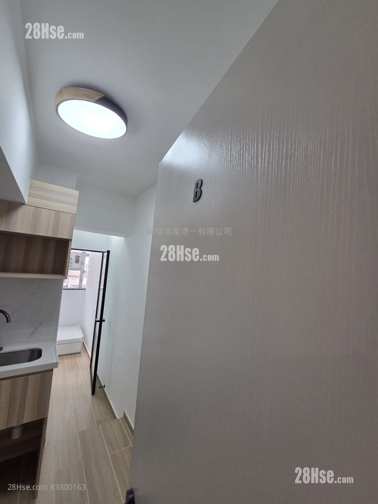 Golden Crown Court Rental 1 Bedroom , 1 Bathroom 180 ft²