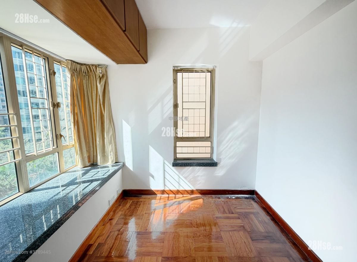 新宝城 售盘 2 房 , 2 浴室 434 平方尺