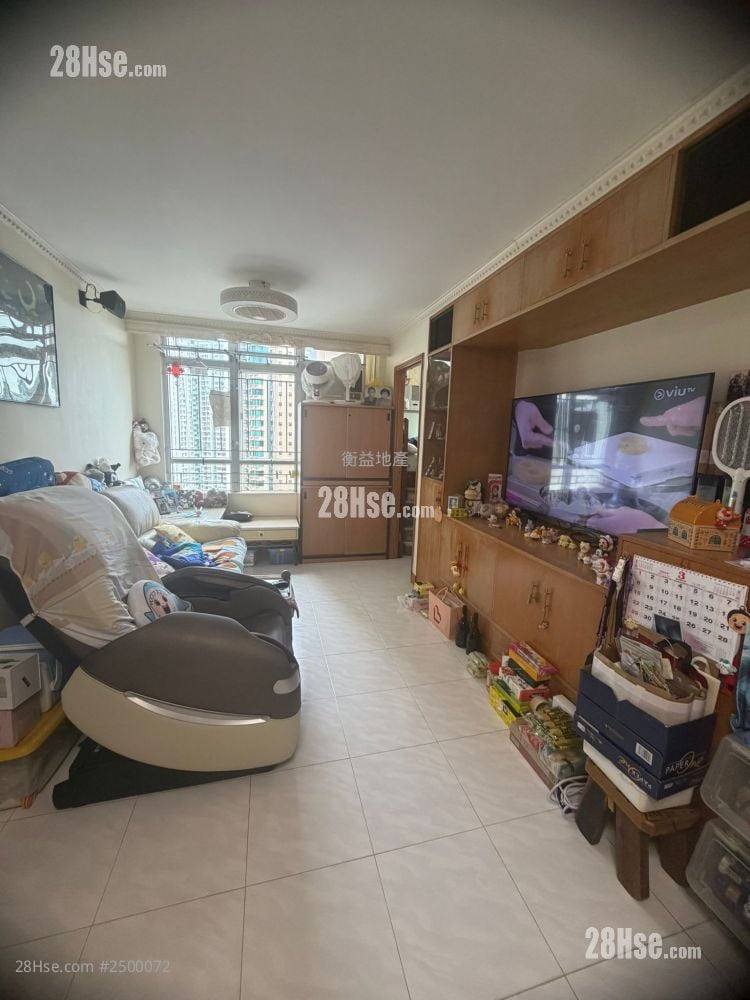 Tung Yan Court Sell 2 Bedrooms , 1 Bathroom 527 ft²