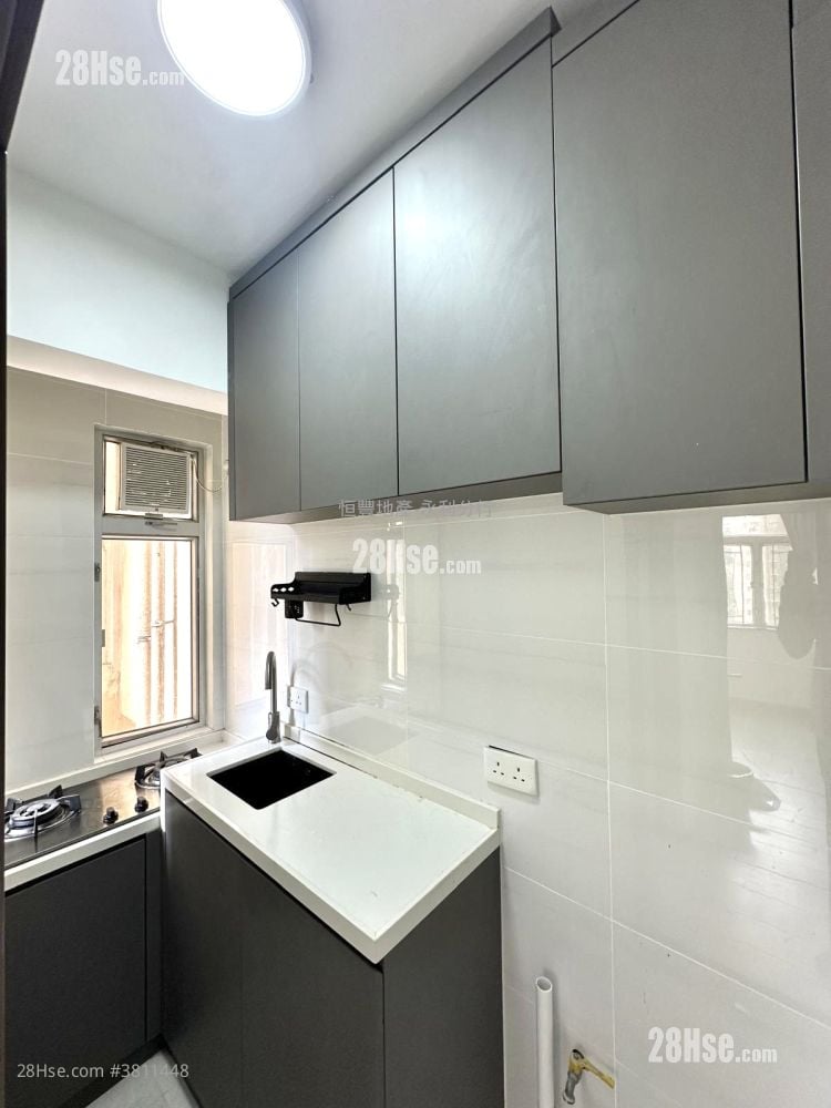 永利中心 租盘 2 房 , 1 浴室 264 平方尺