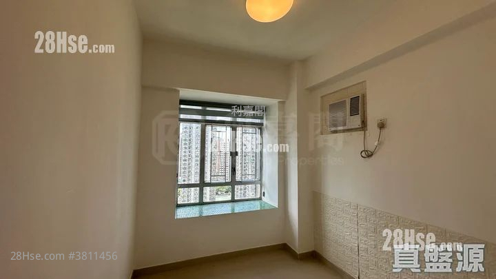 Trend Plaza Sell 1 Bedroom 325 ft²