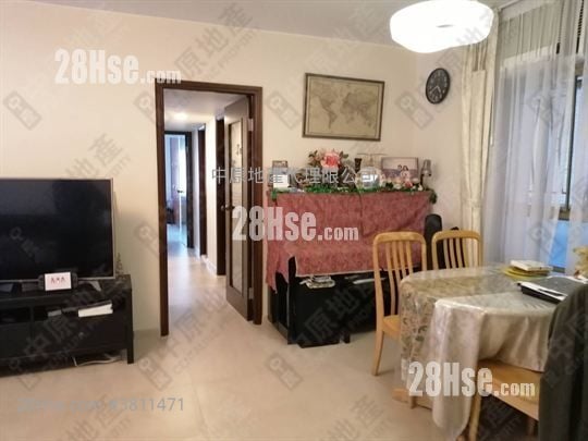 新峰花园 售盘 4 房 , 2 浴室 883 平方尺