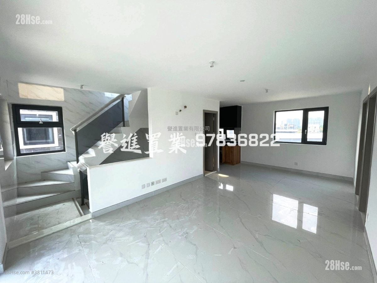 村屋 售盘 3 房 , 1 浴室 700 平方尺