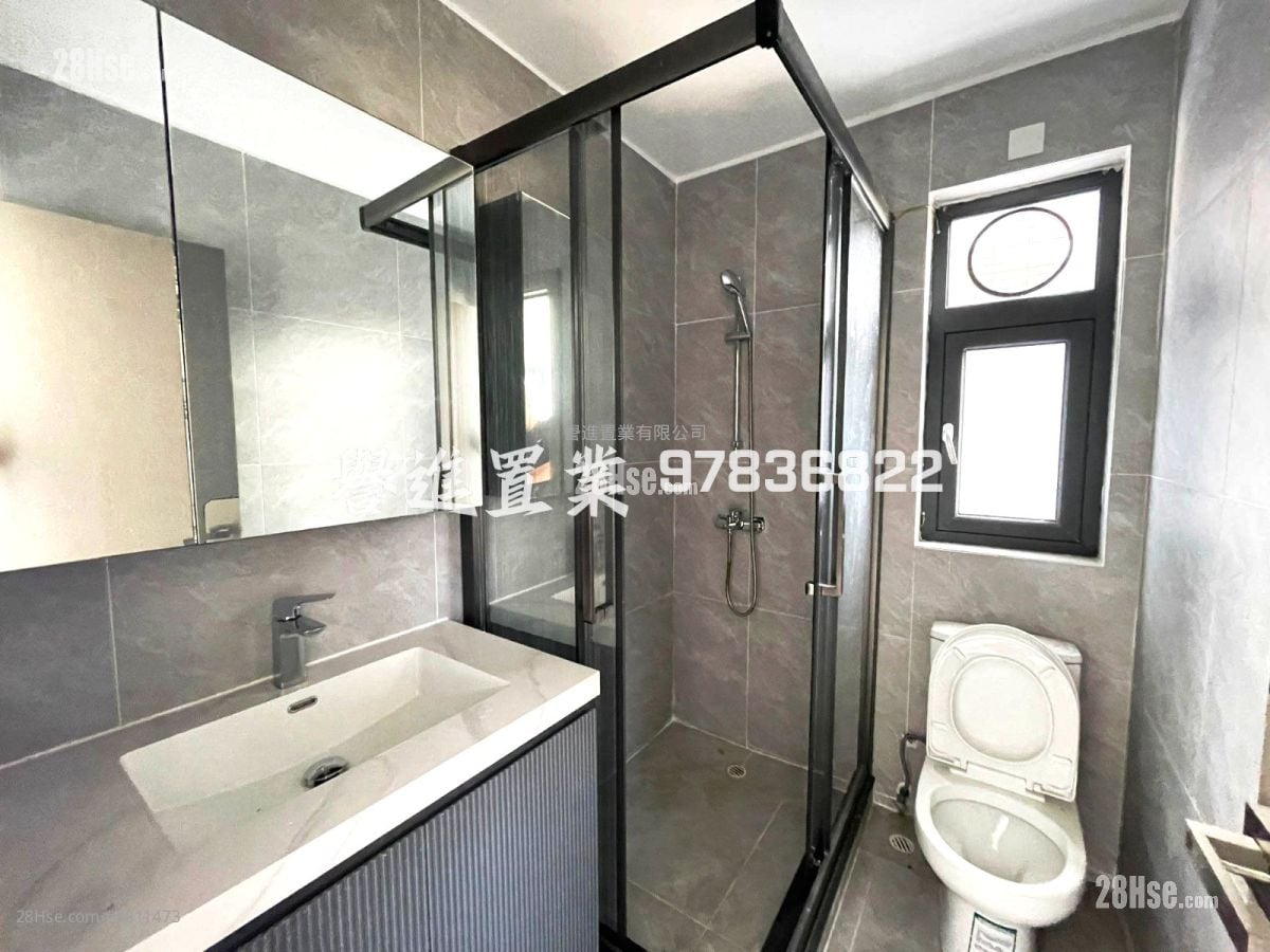 村屋 售盘 3 房 , 1 浴室 700 平方尺