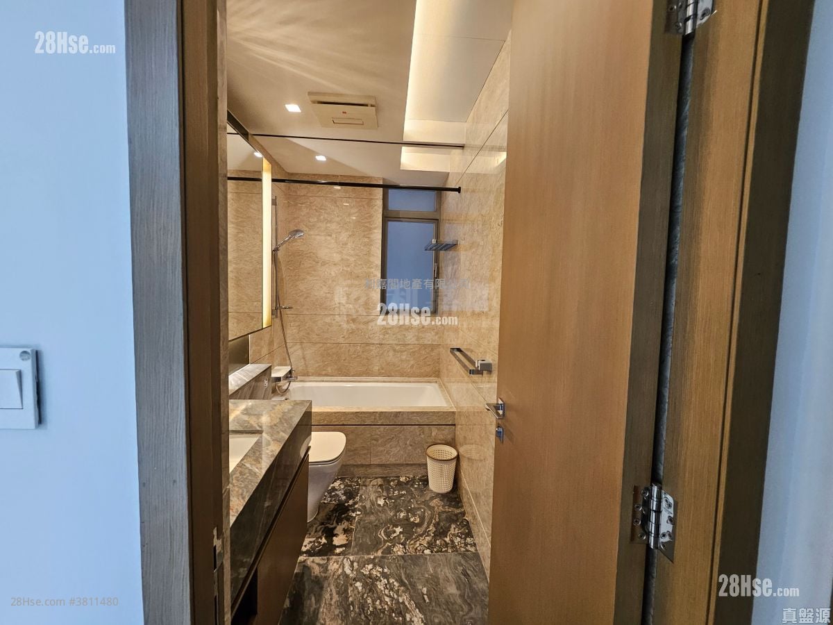 明寓 租盘 3 房 , 2 浴室 1,304 平方尺