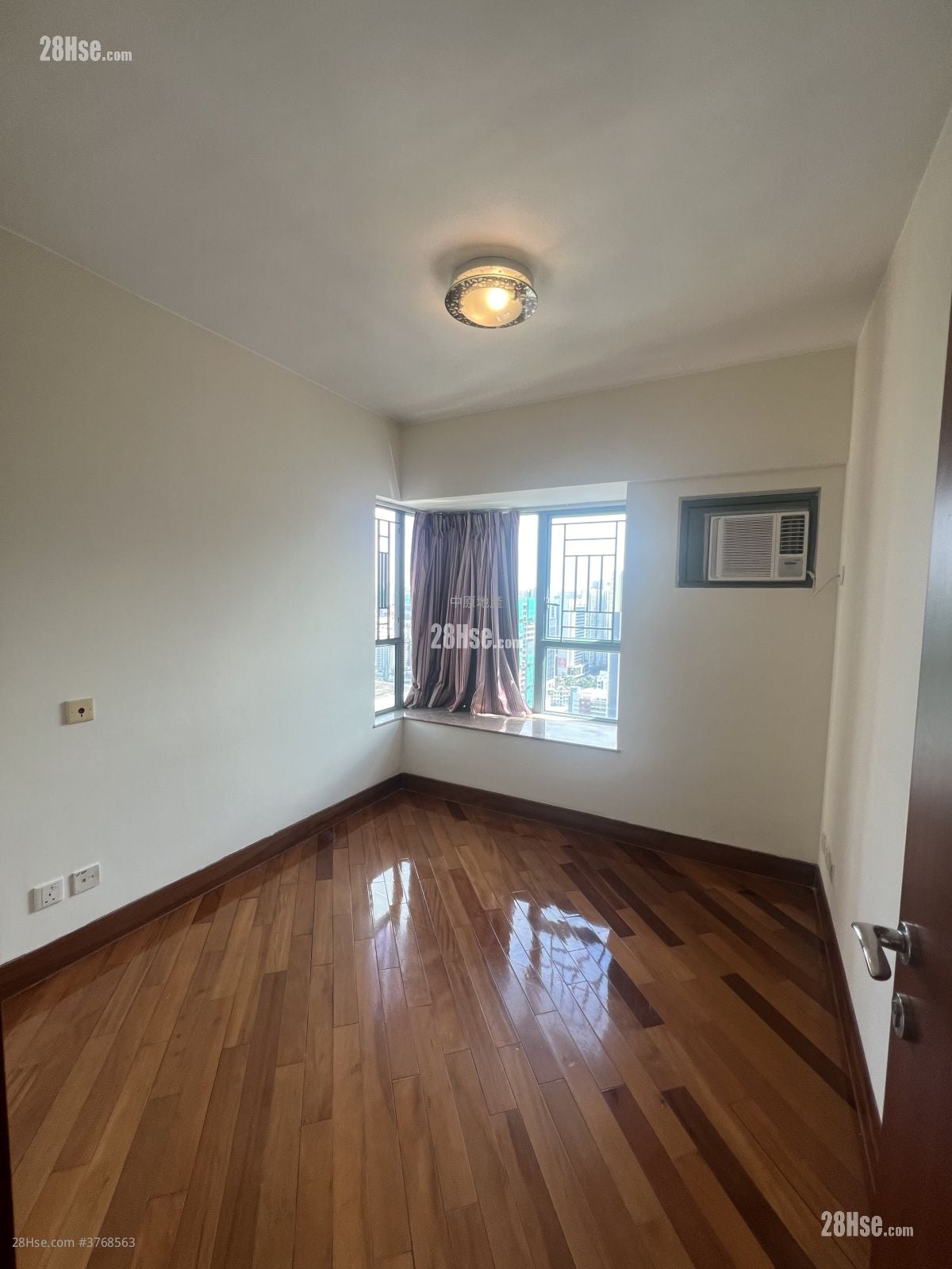 碧海蓝天 售盘 2 房 494 平方尺