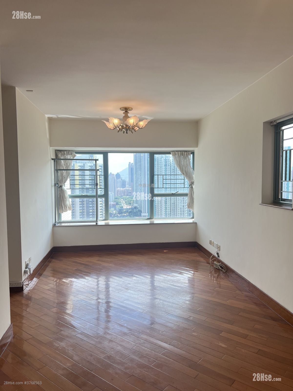 碧海蓝天 售盘 2 房 494 平方尺