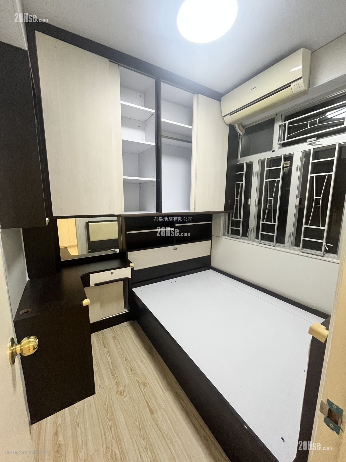 侨明大厦 租盘 2 房 , 1 浴室 350 平方尺