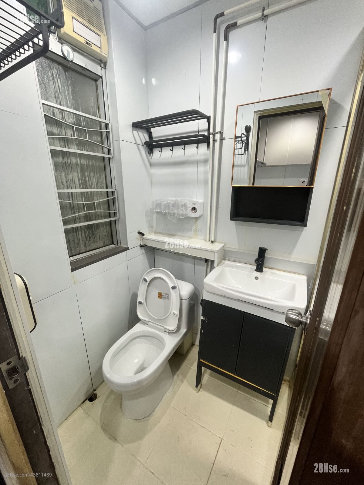 侨明大厦 租盘 2 房 , 1 浴室 350 平方尺