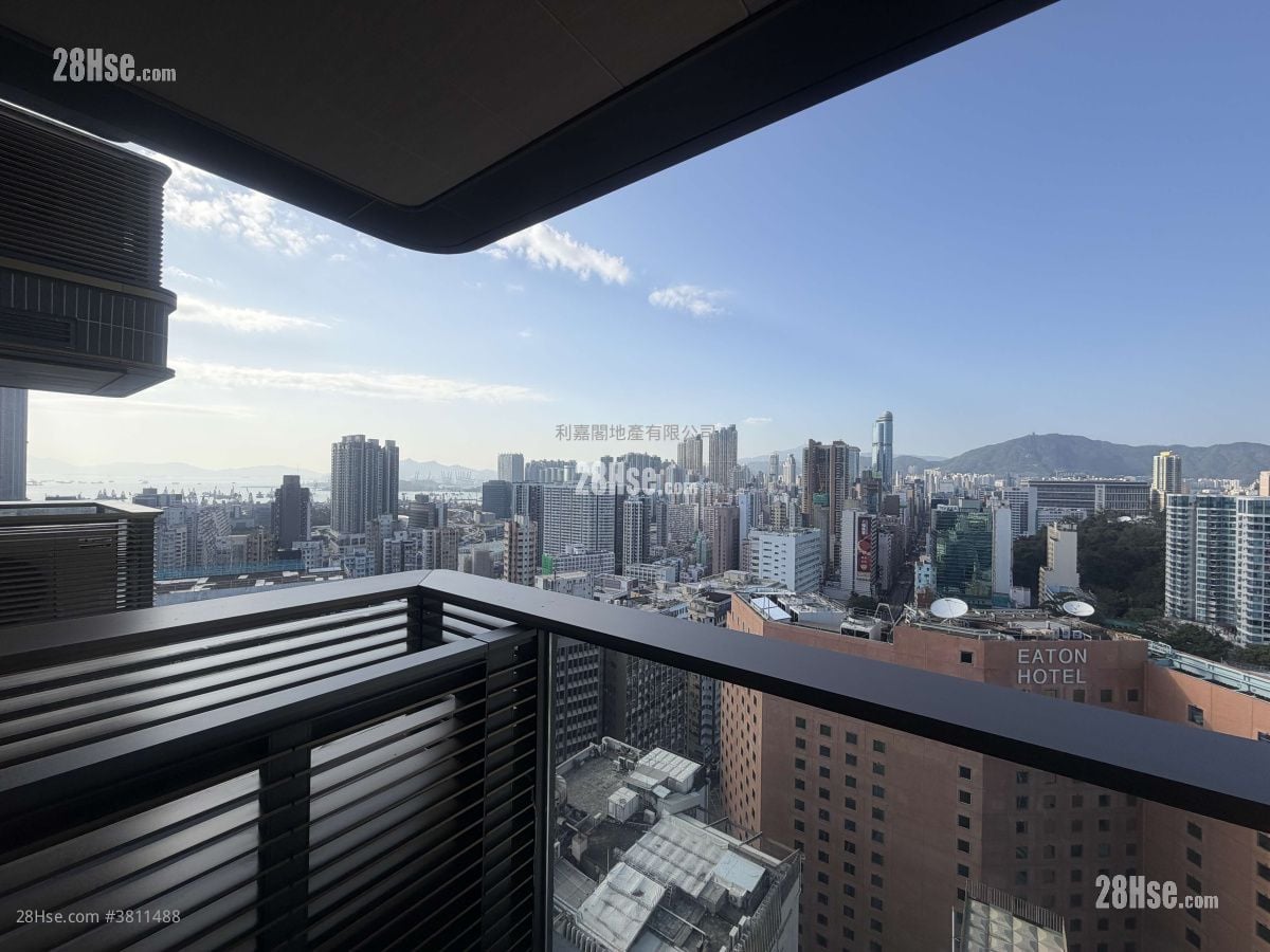 Topside Residence Rental 272 ft²