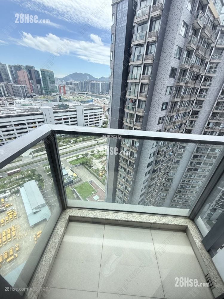 Victoria Skye Sell 2 Bedrooms 504 ft²